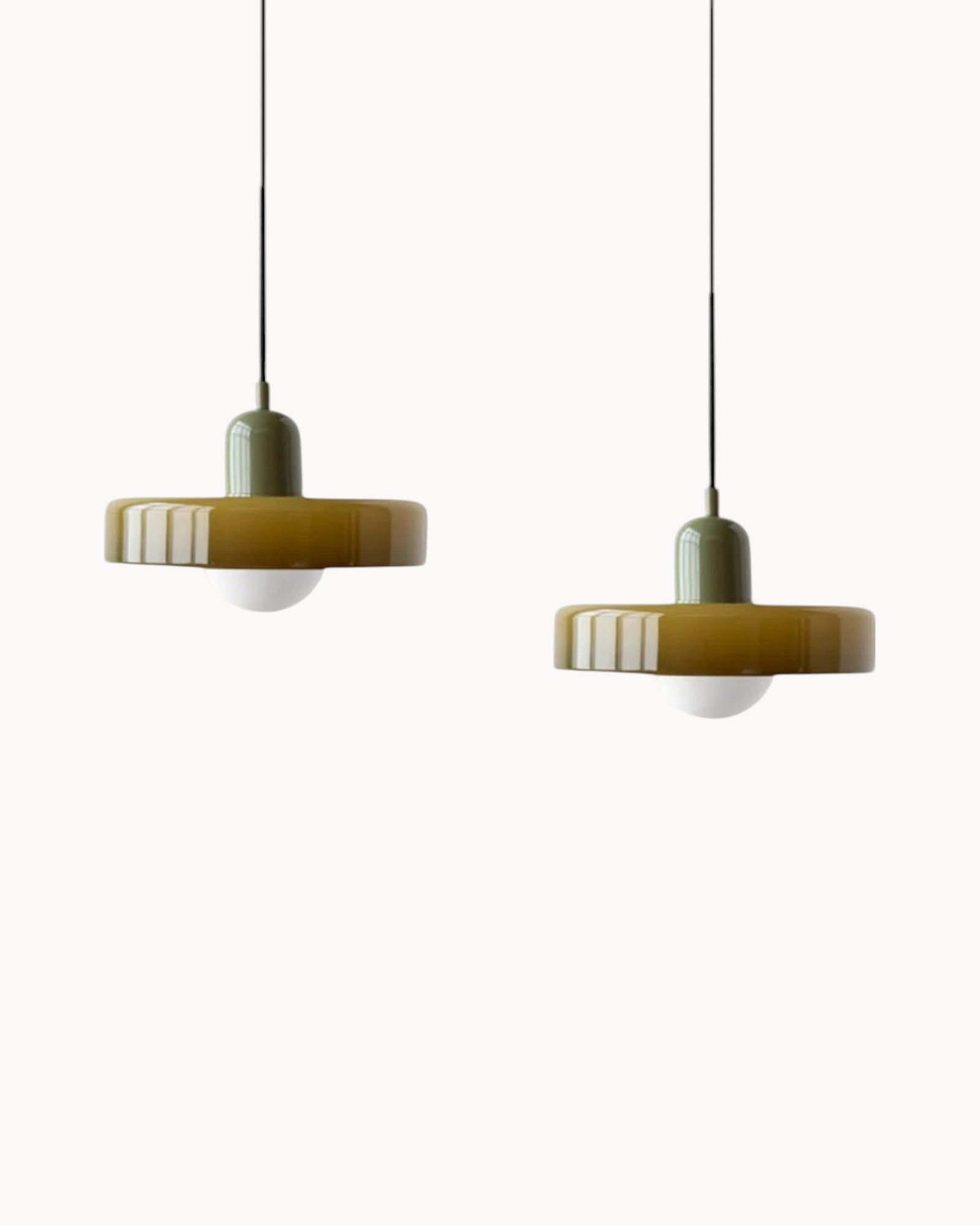 Justerbar Pendellampa i Glas med Varm LED-belysning – Elegant Design för Matsal och Kaféer 7