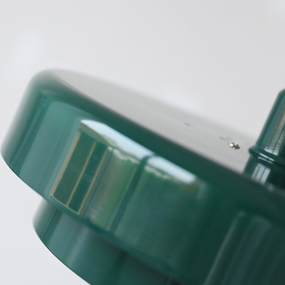 Medeltida Svart Vägglampa i Metall och Glas – Nordisk Design för Inomhusbruk med Varmt Ljus 4