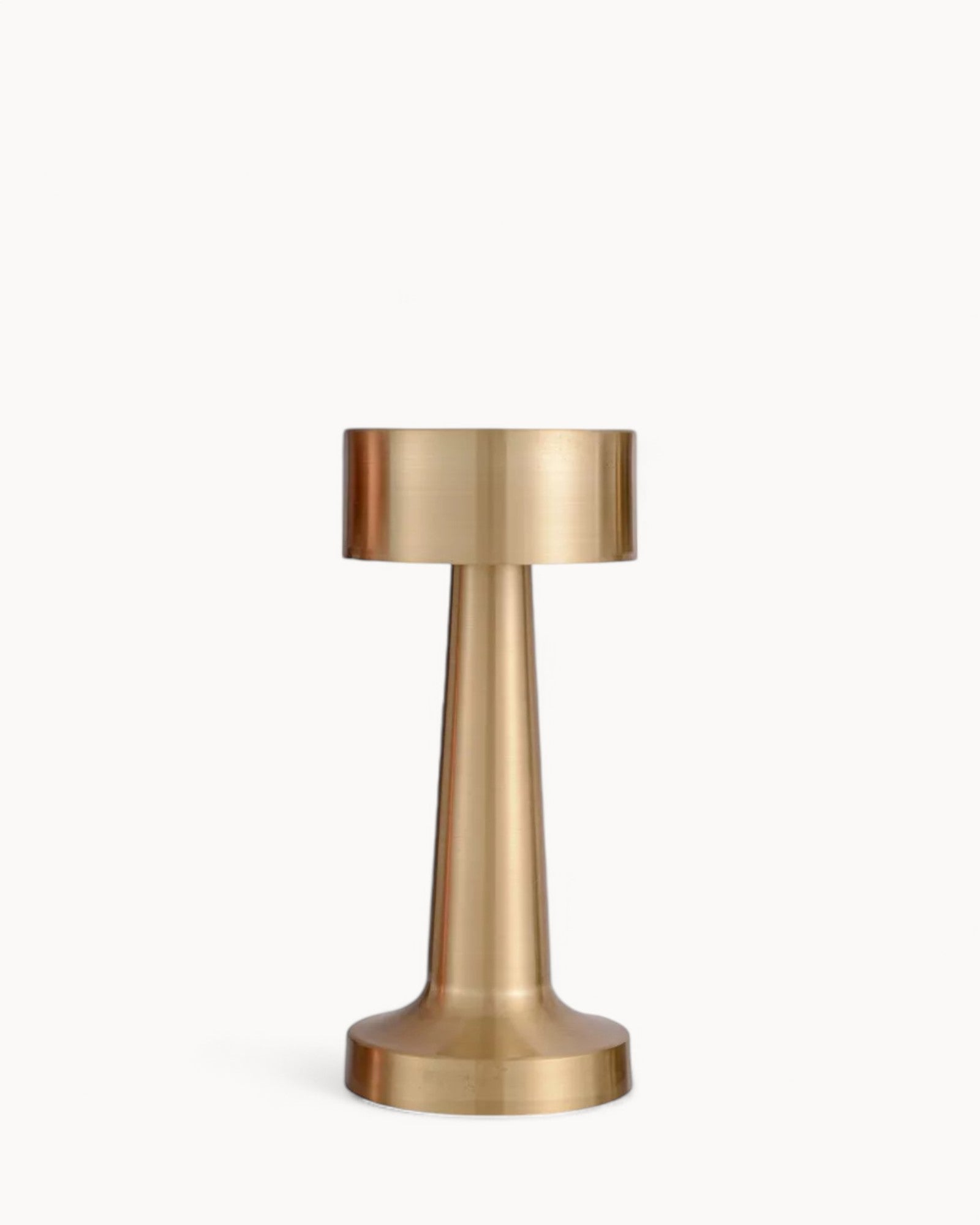 Elegant Dimbar Bordslampa i Gyllene Rostfritt Stål – Liten Trådlös LED-lampa för Modern Inredning 0