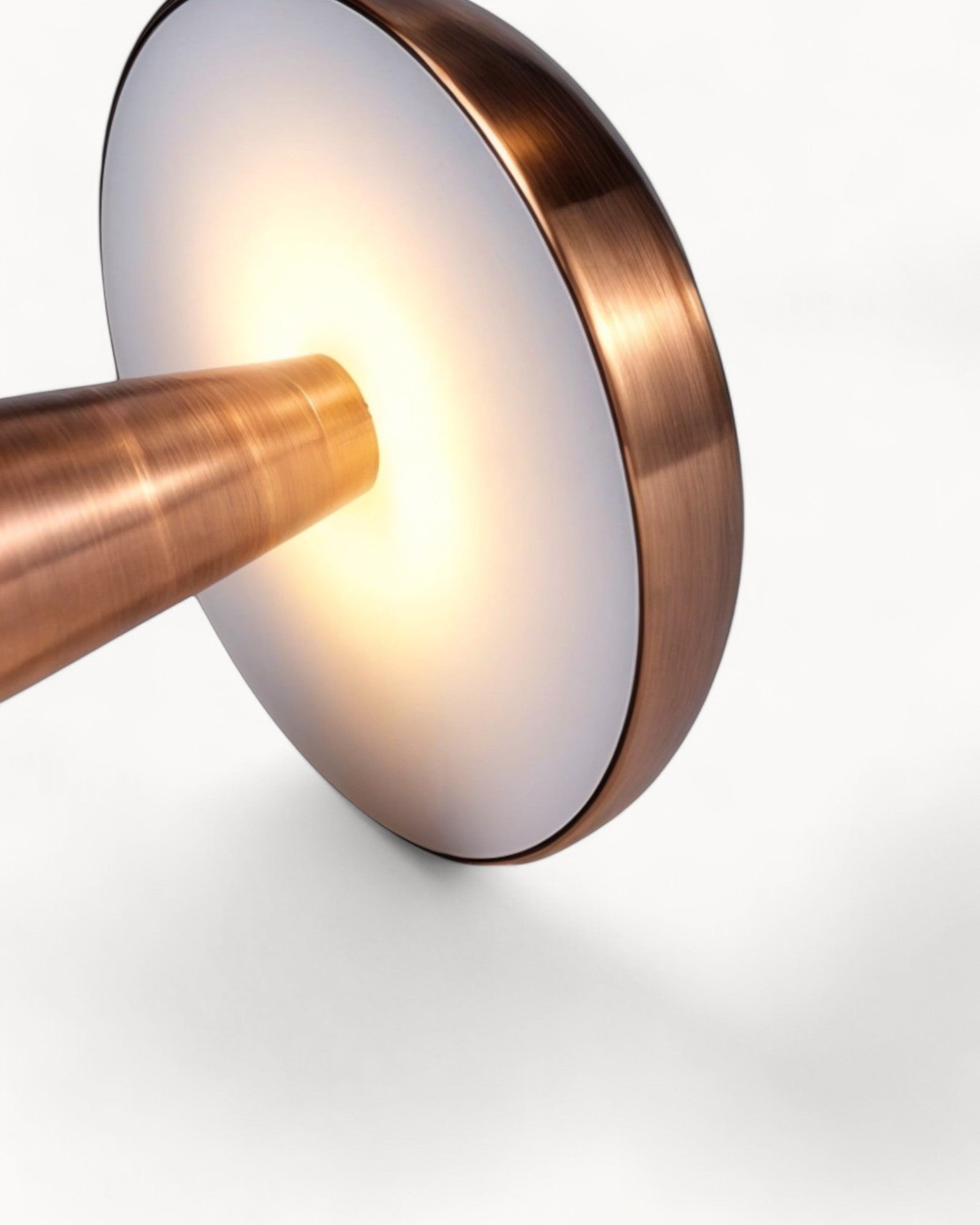 Laddningsbar Bordslampa med 1800mAh Batteri och USB-C – Modern Bärbar Bordslampa med Justerbara Ljusnivåer 5