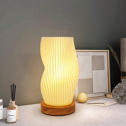 Samtida USB-Bordslampa med Vågmönster och Metallbas – Elegant Belysning för Hem och Kontor 5