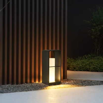 Solenergi Utomhuslampa med Modern Design – Väderbeständig och Energieffektiv Utebelysning för Terrasser och Trädgårdar 7