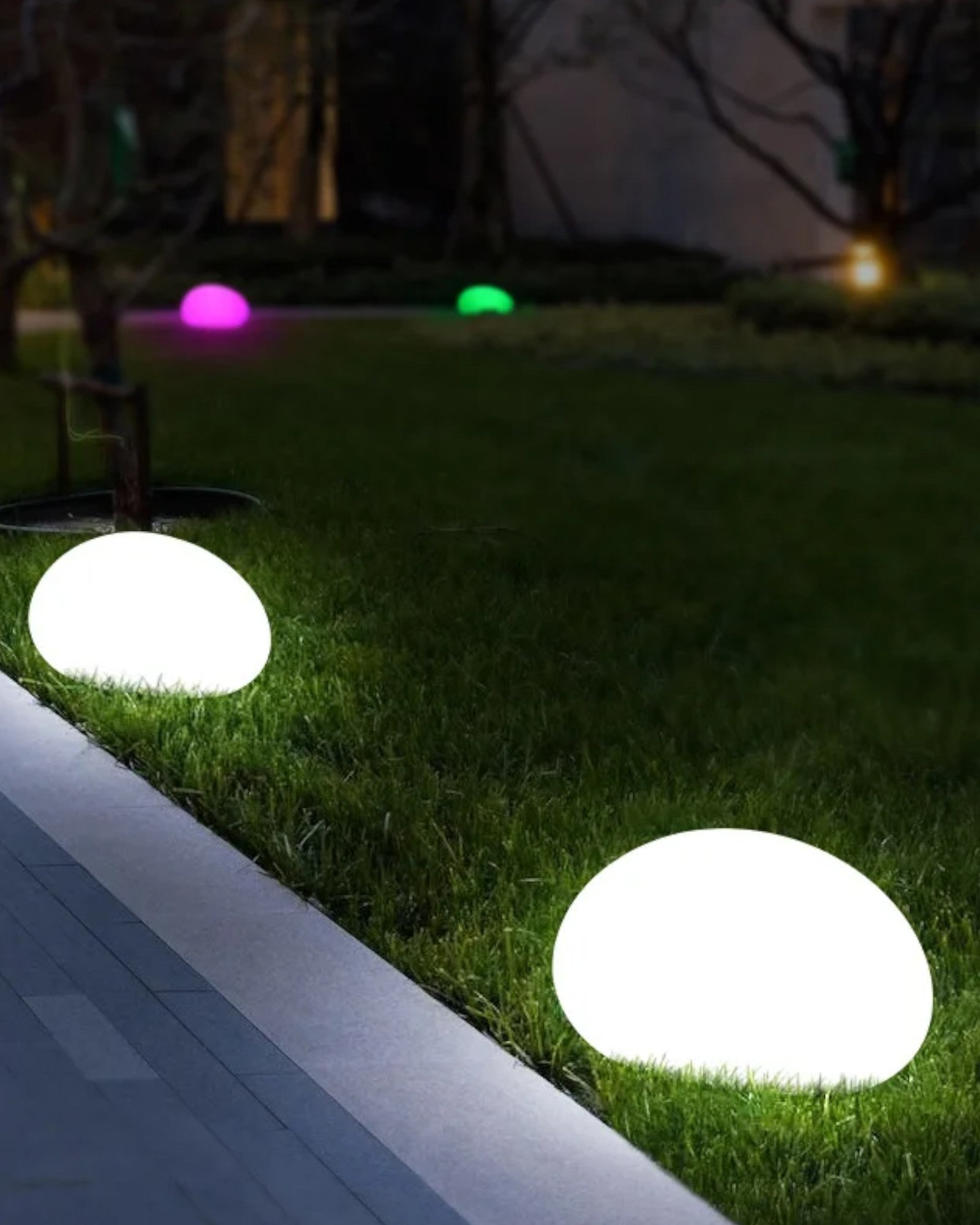 Solenergi Utomhuslampa med RGB-belysning och Dimbar Ljusstyrka – Väderbeständig Utebelysning för Trädgård och Terrass 1