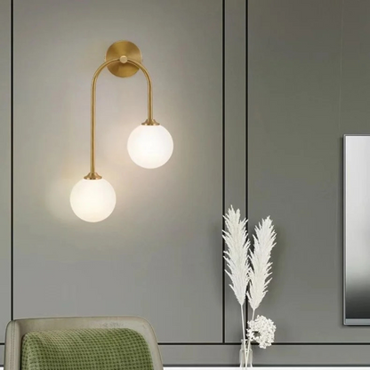 Väggljus Valentina med Dubbel Höjd och Justerbar Belysning – Modern Design för Badrum och Omklädningsrum 2