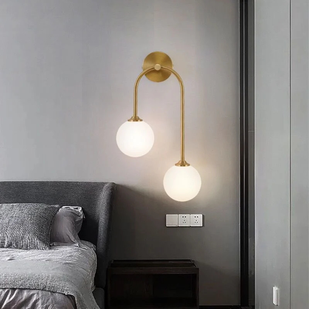 Väggljus Valentina med Dubbel Höjd och Justerbar Belysning – Modern Design för Badrum och Omklädningsrum 5