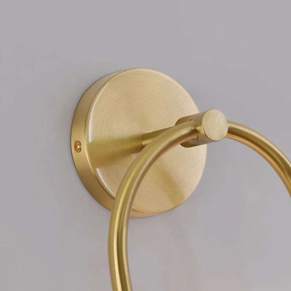 Väggljus Valentina med Dubbel Höjd och Justerbar Belysning – Modern Design för Badrum och Omklädningsrum 6